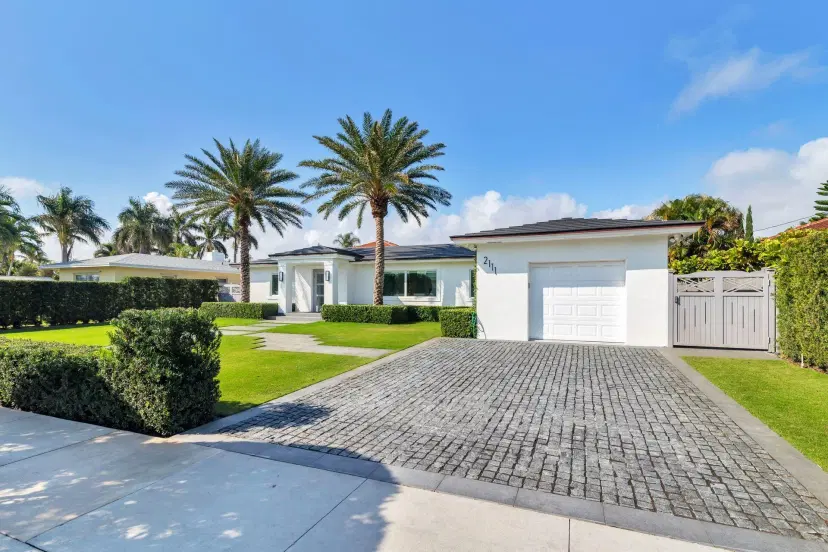 Picture of 2111 Notre Dame Drive, Lake Worth Beach FL 33460