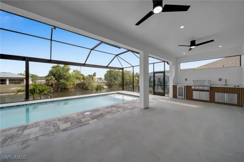 Picture of 203 SE 11Th Ter, Cape Coral FL 33990