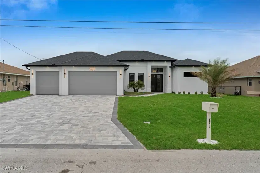 Picture of 203 SE 11Th Ter, Cape Coral FL 33990