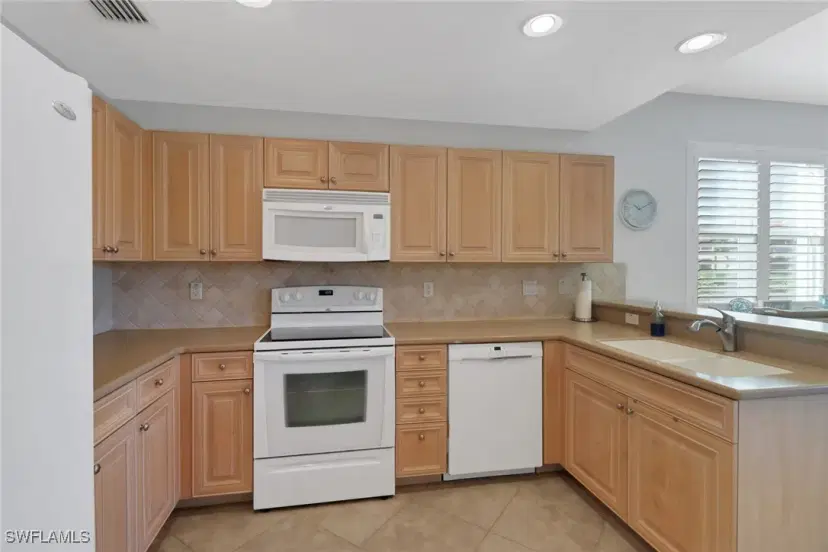 Picture of 6666 Alden Woods Cir 101, Naples FL 34113