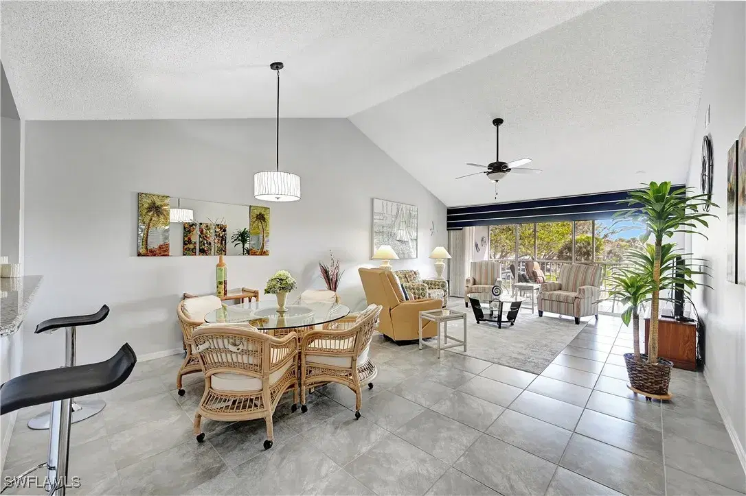 Picture of 192 Furse Lakes Cir H8, Naples, FL 34104