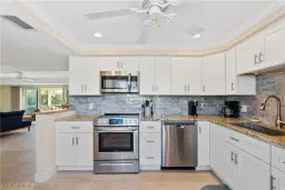 Picture of 100 Glades Blvd 3, Naples, FL 34112