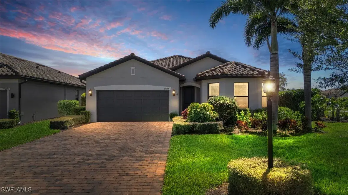 Picture of 19953 Beverly Park Rd, Estero, FL 33928