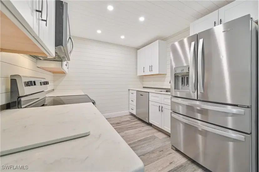 Picture of 91 Pioneer Ct, Fort Myers FL 33919
