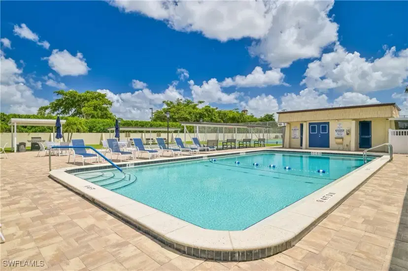 Picture of 91 Pioneer Ct, Fort Myers FL 33919