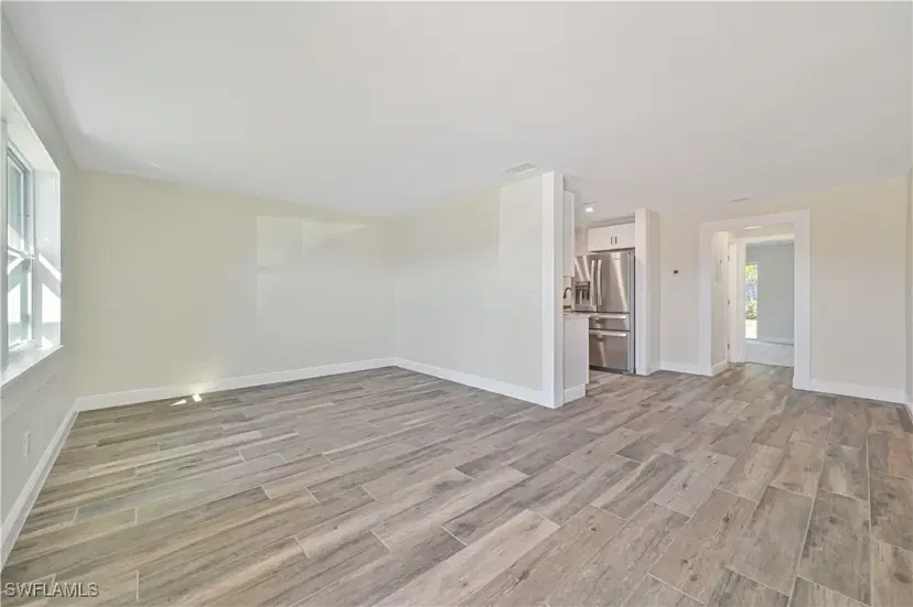 Picture of 91 Pioneer Ct, Fort Myers FL 33919