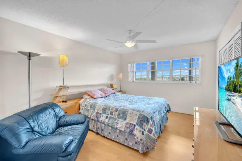 Picture of 605 Oaks Dr 907, Pompano Beach FL 33069