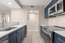 Picture of 1501 Middle Gulf Dr J104, Sanibel, FL 33957