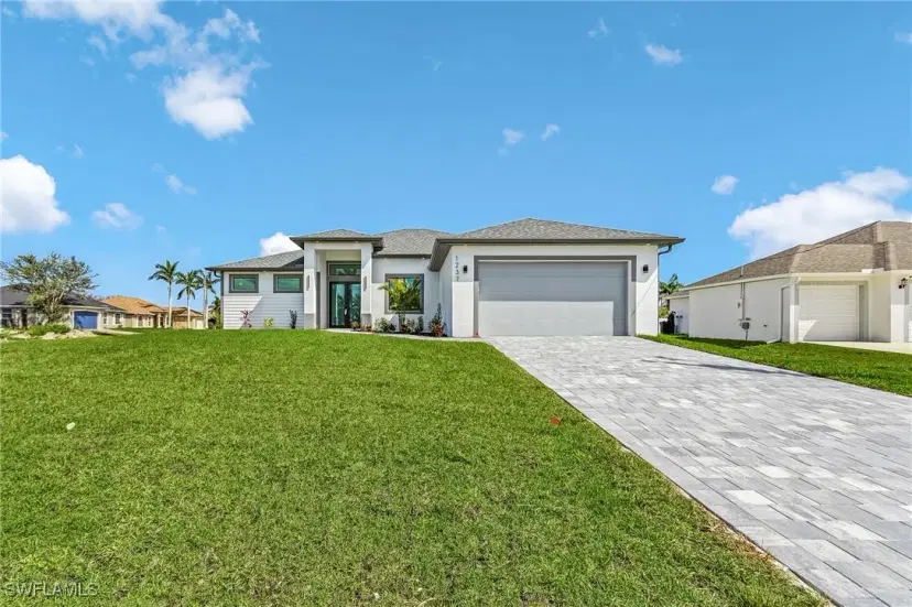 Picture of 1237 NW 25Th Pl, Cape Coral FL 33993