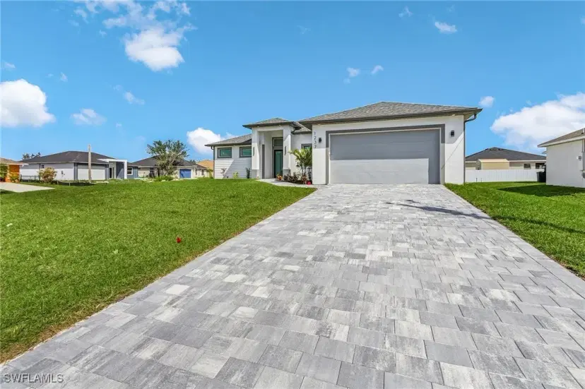 Picture of 1237 NW 25Th Pl, Cape Coral FL 33993
