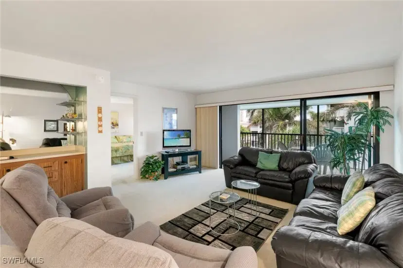 Picture of 1051 Swallow Ave 301, Marco Island FL 34145