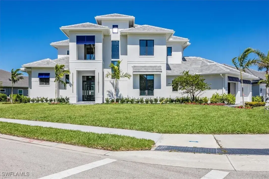 Picture of 14211 Charthouse Cir, Naples, FL 34114
