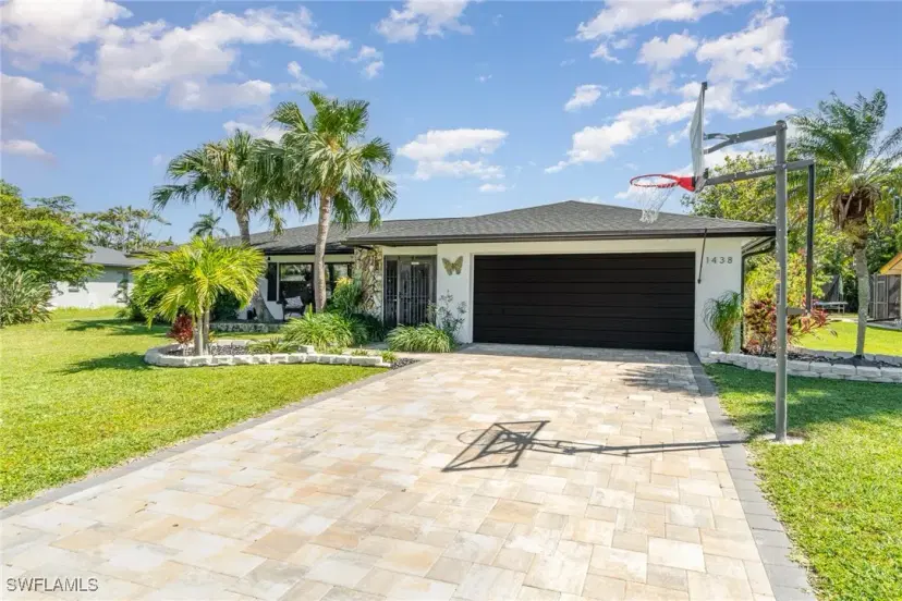 Picture of 1438 Claret Ct, Fort Myers FL 33919