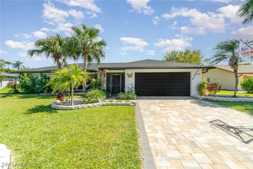 Picture of 1438 Claret Ct, Fort Myers FL 33919
