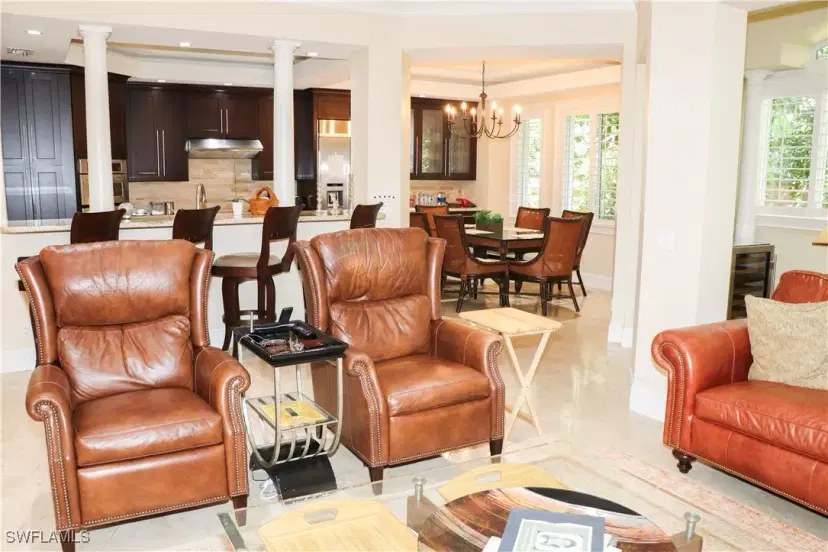 Picture of 645 Via Mezner 804, Naples FL 34108