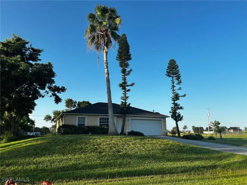 Picture of 1926 NE 15Th Ln, Cape Coral FL 33909
