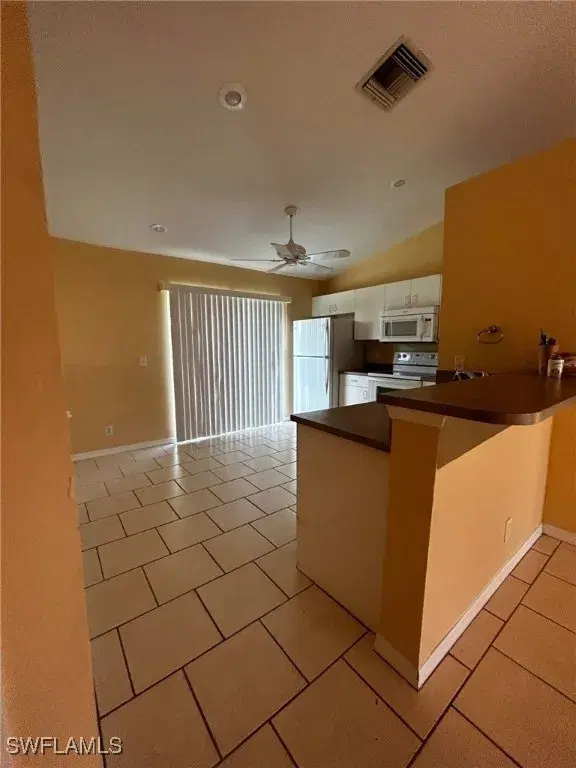 Picture of 1926 NE 15Th Ln, Cape Coral FL 33909