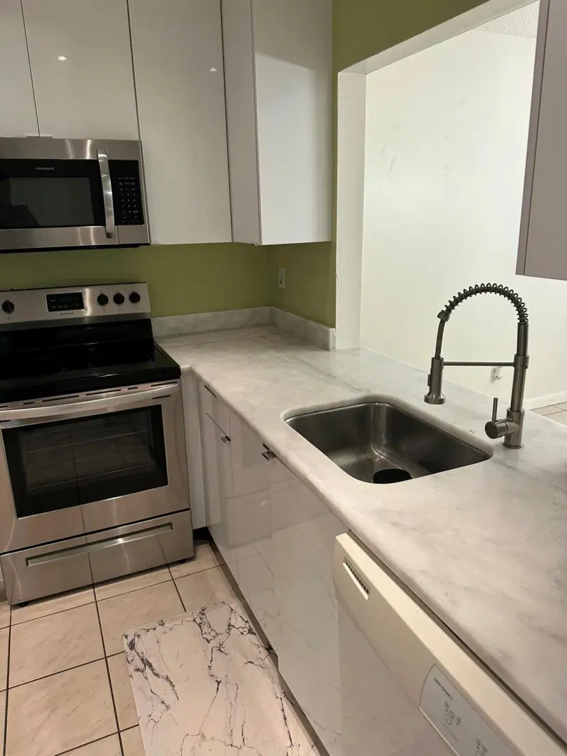 Picture of 9428 NW 65Th Street C4, Tamarac FL 33321
