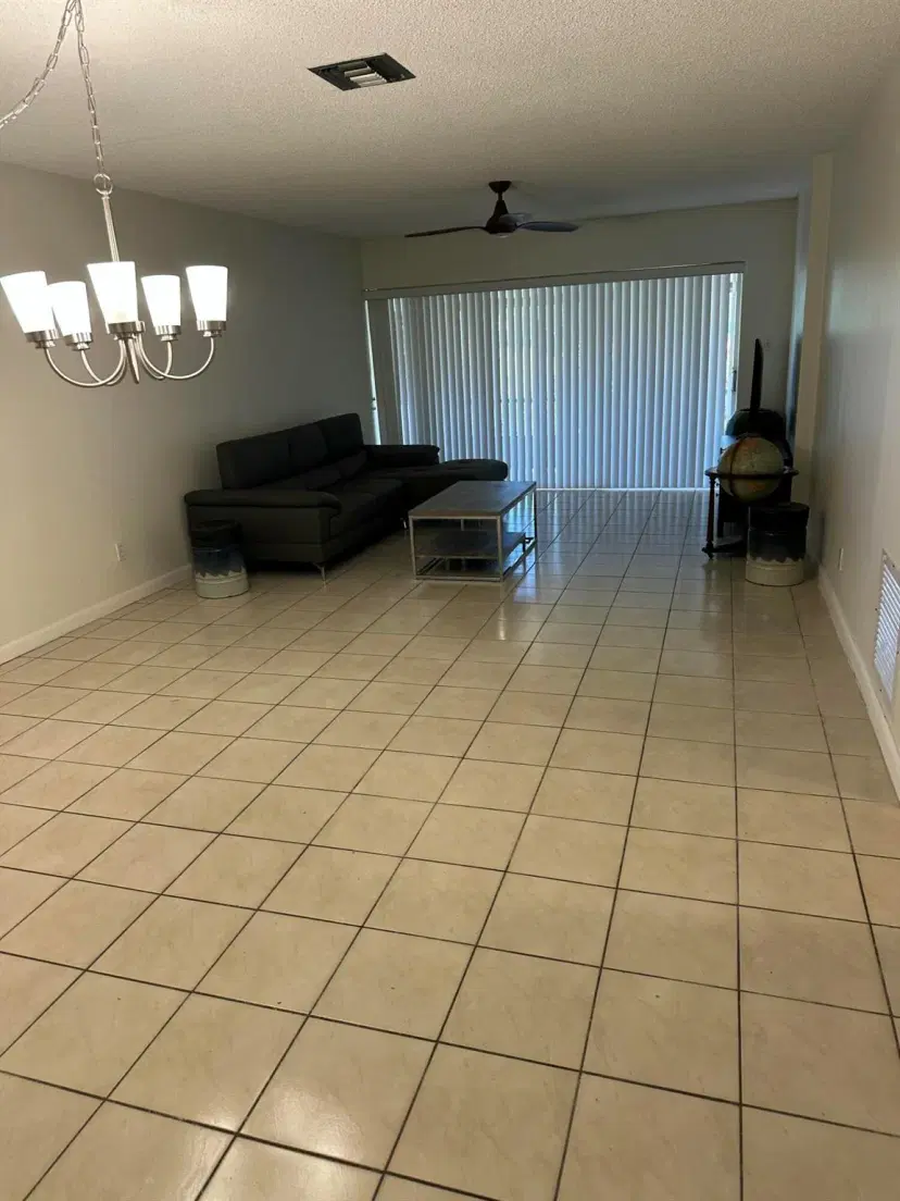 Picture of 9428 NW 65Th Street C4, Tamarac FL 33321