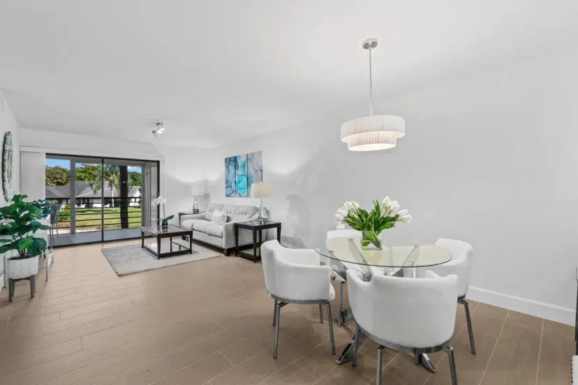 Picture of 10092 Cedar Point 204 Boulevard 204, Boynton Beach FL 33437