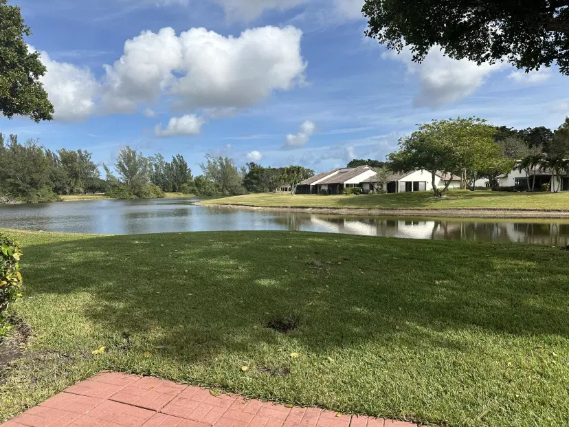 Picture of 5807 Parkwalk Drive 1124, Boynton Beach FL 33472