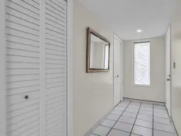 Picture of 16168 Laurel Dr 101, Weston, FL 33326