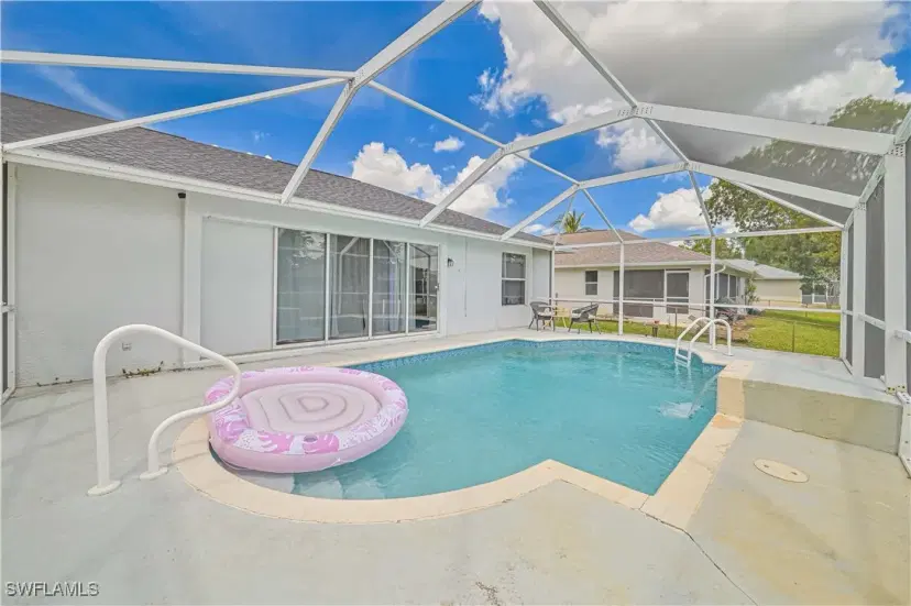 Picture of 9232 Cypress Dr N, Fort Myers FL 33967