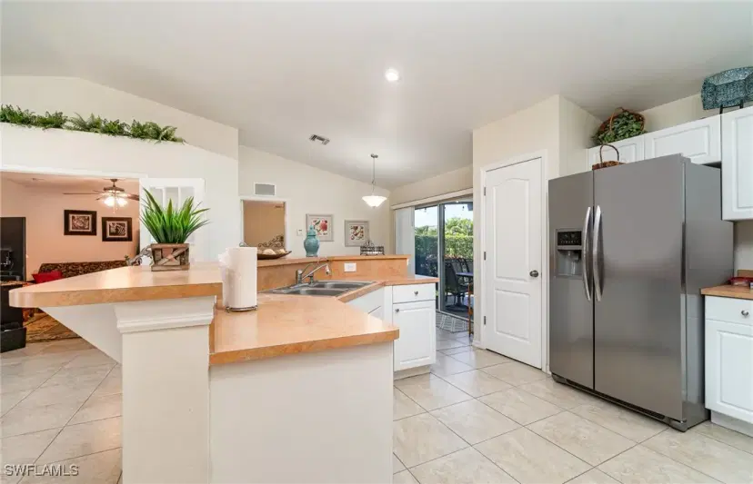 Picture of 417 NW 3Rd Ter, Cape Coral FL 33993