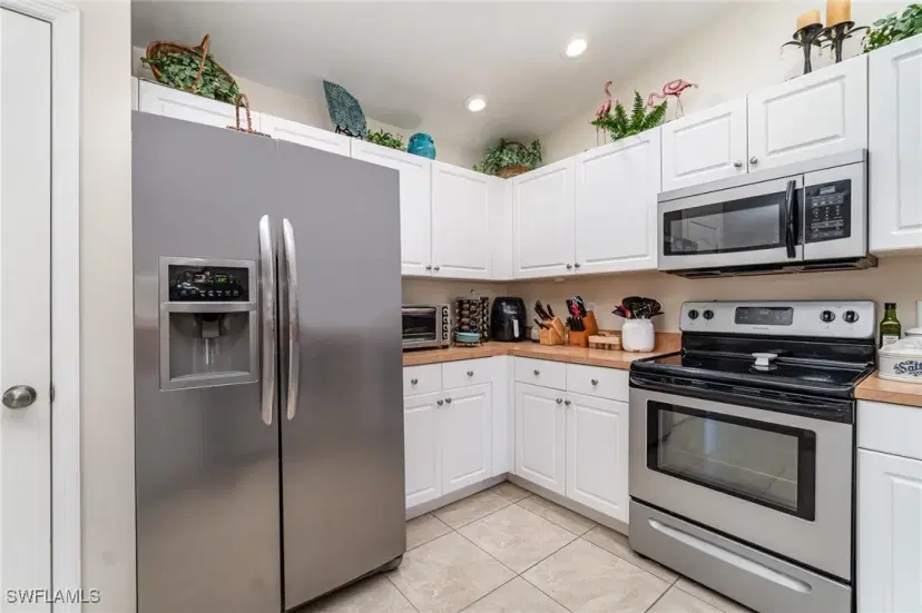 Picture of 417 NW 3Rd Ter, Cape Coral FL 33993