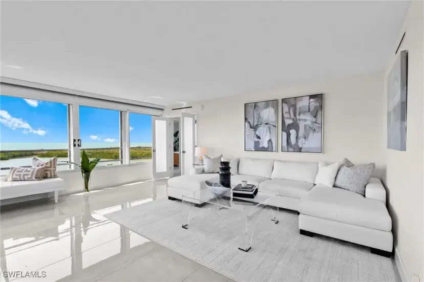 Picture of 5555 Heron Point Dr 801, Naples FL 34108