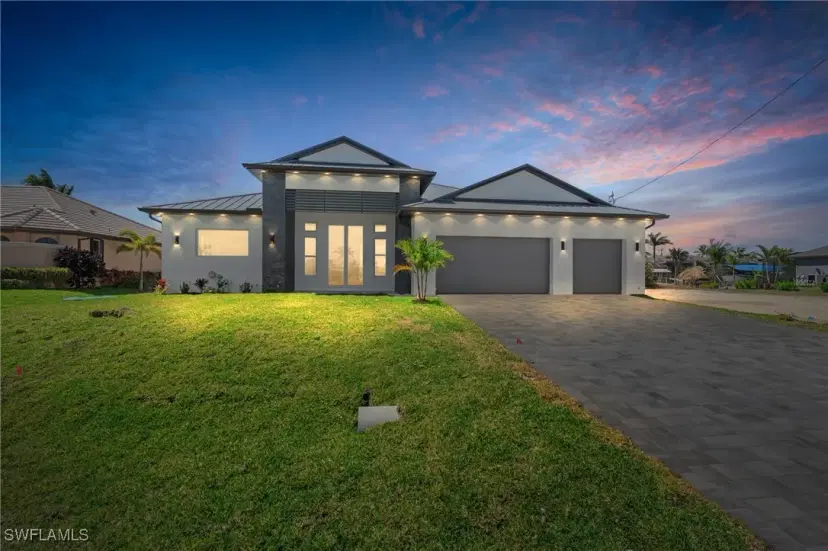 Picture of 816 NW 39Th Ave, Cape Coral, FL 33993