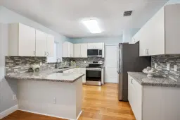 Picture of 12100 NW 27Th Ct, Plantation, FL 33323