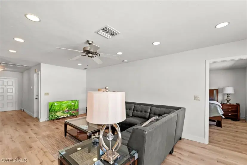 Picture of 5057 Lexington Blvd, Fort Myers FL 33919