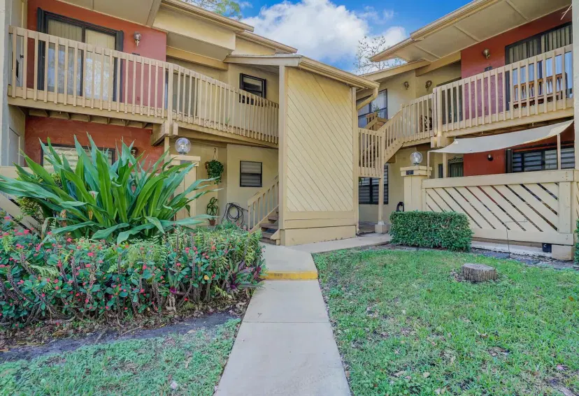 Picture of 13035 Albright Court 5, Wellington FL 33414