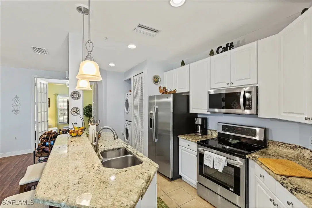 Picture of 1330 Sweetwater Cv 102, Naples, FL 34110