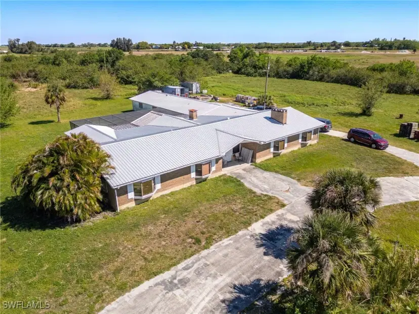 Picture of 1085 West Ave, Moore Haven FL 33471