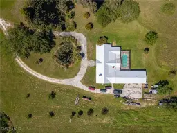 Picture of 1085 West Ave, Moore Haven, FL 33471