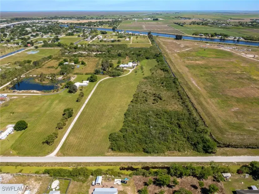 Picture of 1085 West Ave, Moore Haven FL 33471