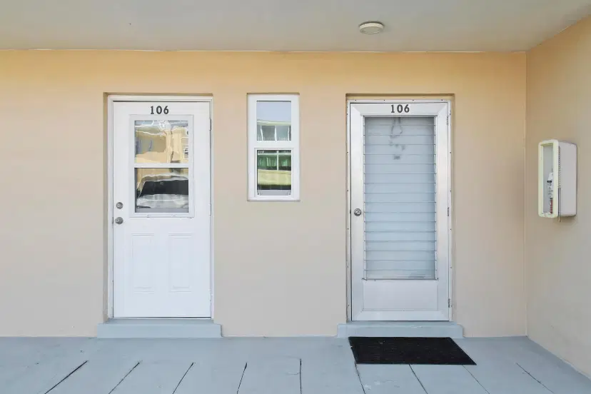 Picture of 2121 NE 1St Court 106, Boynton Beach FL 33435