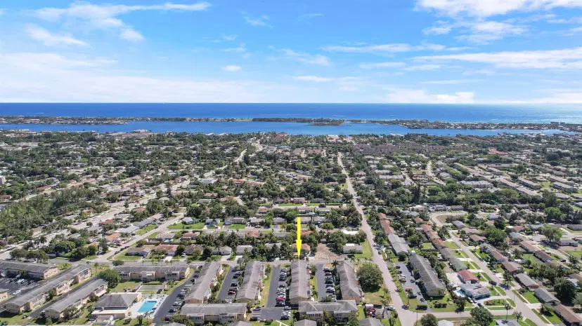 Picture of 2121 NE 1St Court 106, Boynton Beach FL 33435