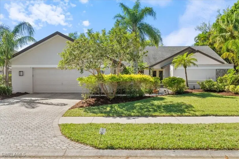 Picture of 19 Winewood Ct, Fort Myers FL 33919