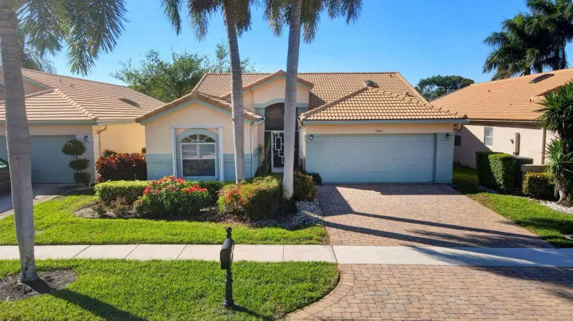 Picture of 9743 Harbour Lake Circle, Boynton Beach FL 33437