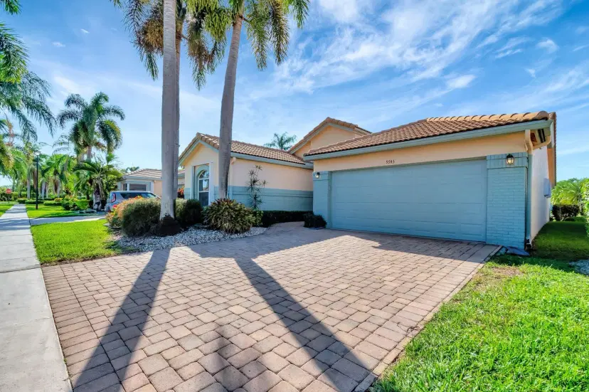Picture of 9743 Harbour Lake Circle, Boynton Beach FL 33437