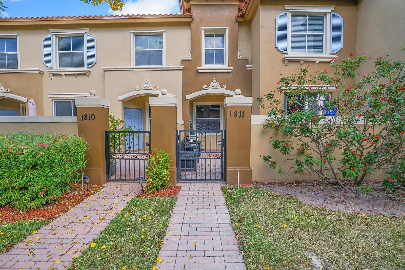 Picture of 6516 Morgan Hill Trail 1811, West Palm Beach, FL 33411