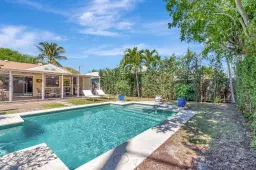 Picture of 528 N Palmway, Lake Worth Beach, FL 33460