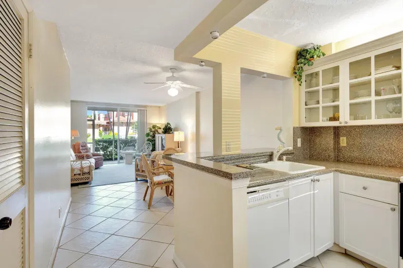 Picture of 105 Paradise Harbour Boulevard 109, North Palm Beach FL 33408