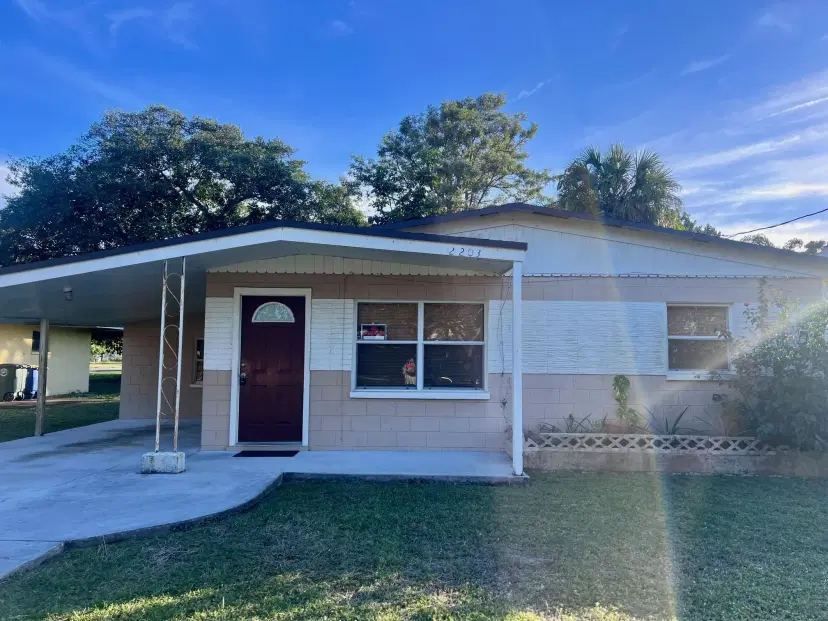 Picture of 2203 Avenue Q, Fort Pierce FL 34950