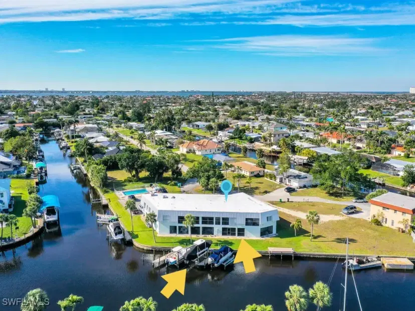 Picture of 5111 Manor Ct 2, Cape Coral FL 33904