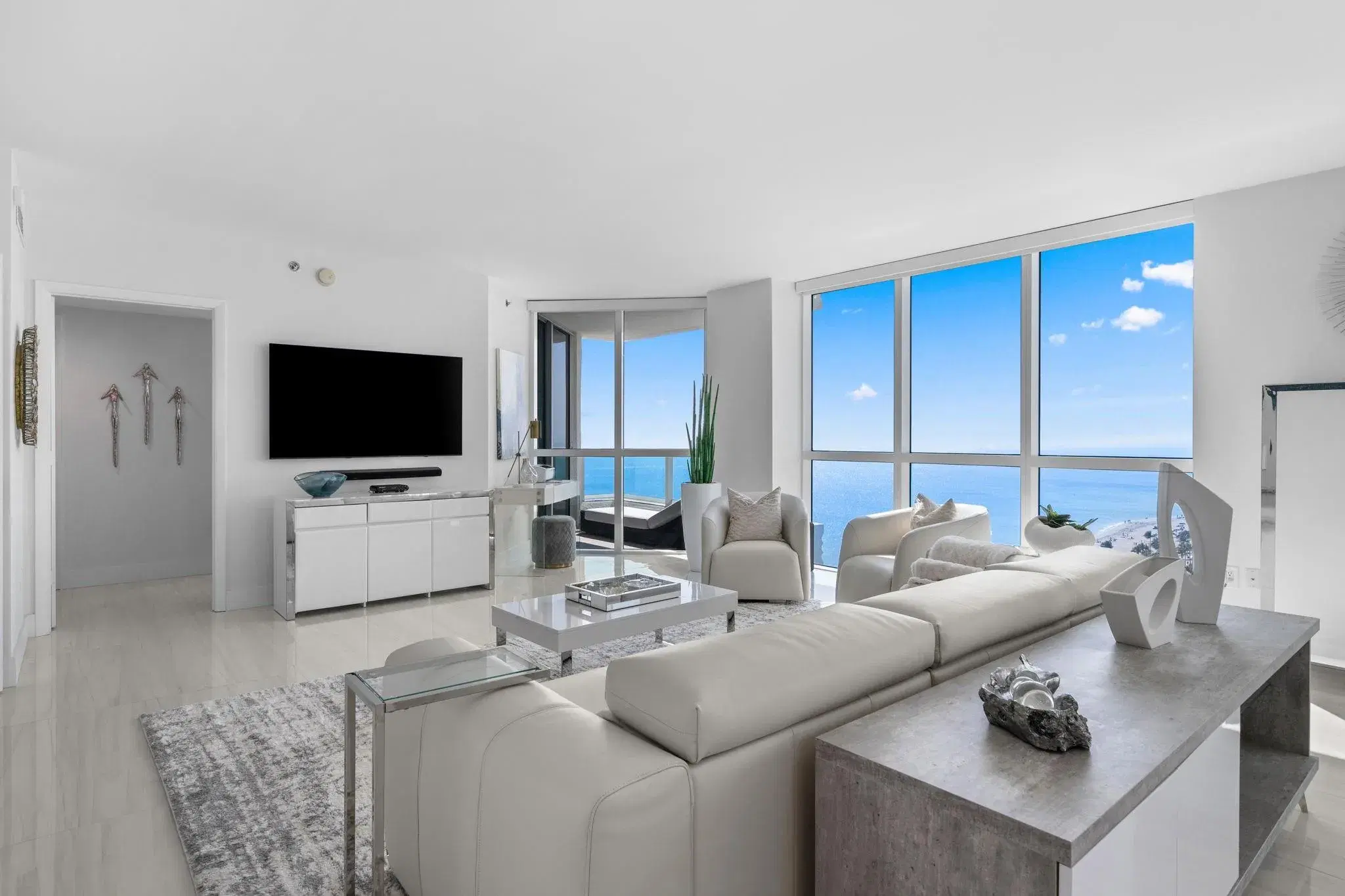 Picture of 101 S Fort Lauderdale Beach Blvd 1807, Fort Lauderdale, FL 33316