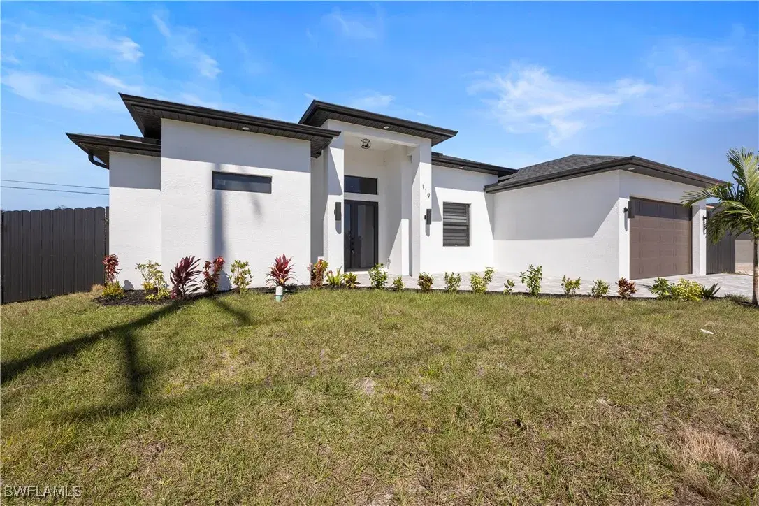 Picture of 119 Kismet Pkwy E, Cape Coral, FL 33909